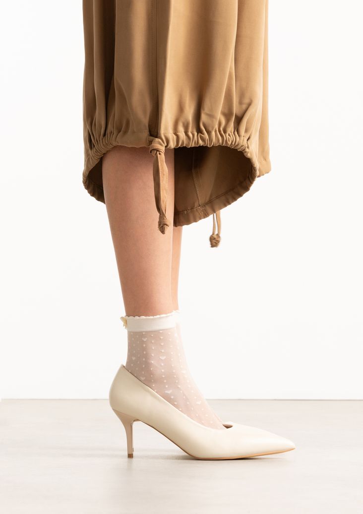 Offwhite Pumps