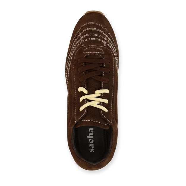 Donkerbruine suède sneakers met dubbele veters