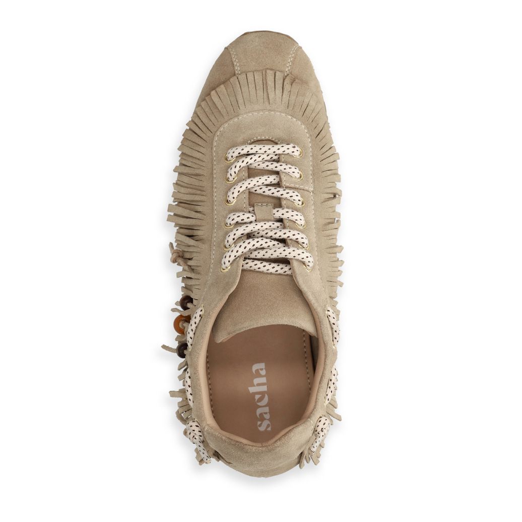Beige suède sneakers met franjes