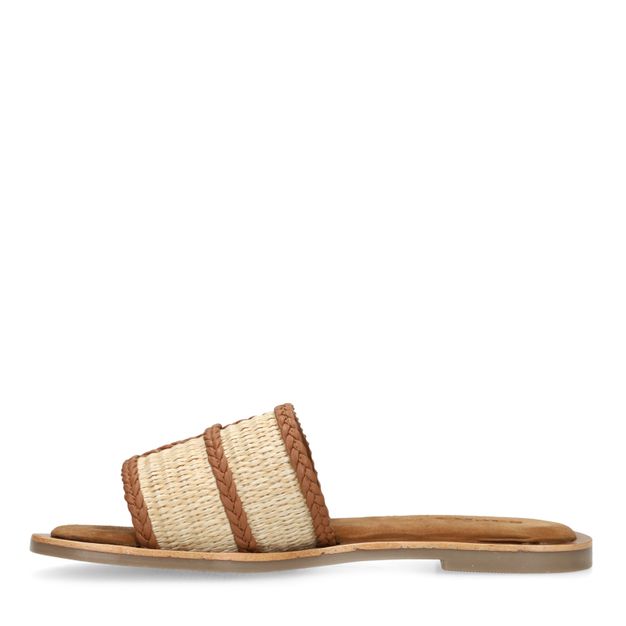 Cognacfarbene Bast-Sandalen