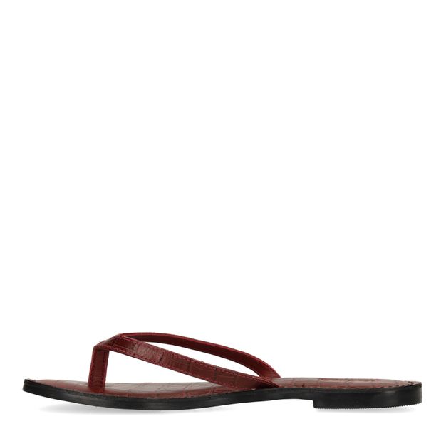 Rote Ledersandalen mit Krokomuster