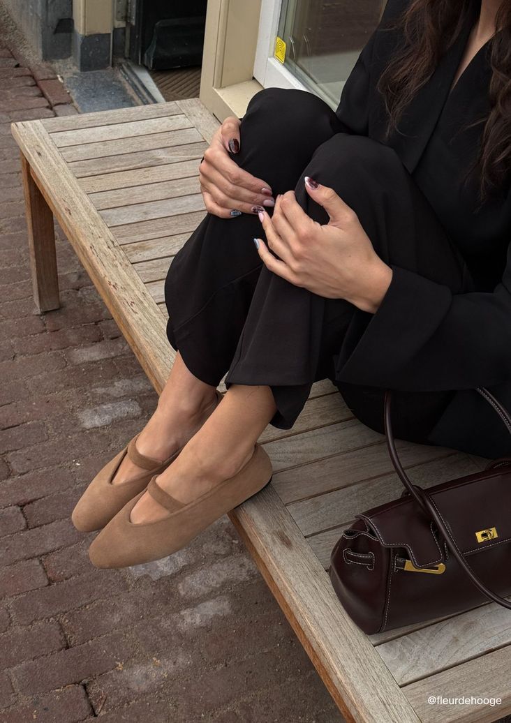 Taupe suède ballerina's