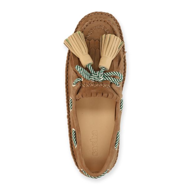 Braune Veloursleder-Bootsschuhe mit Fransen