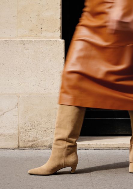 Bottes hautes à talon en daim - beige