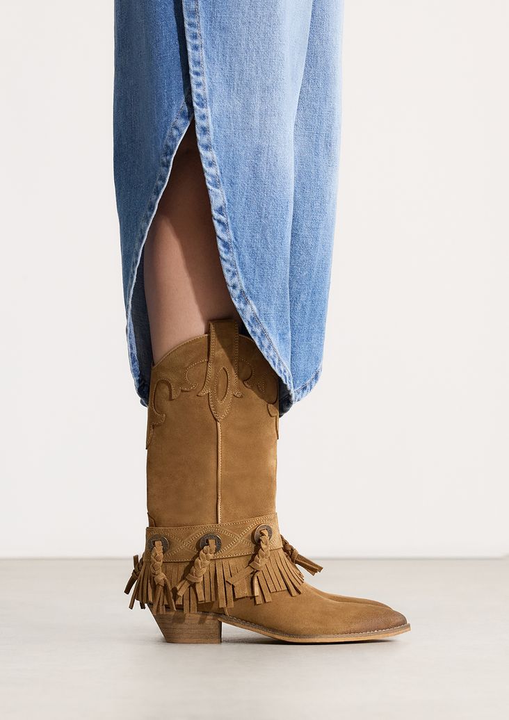 Beigefarbene Cowboystiefel aus Veloursleder