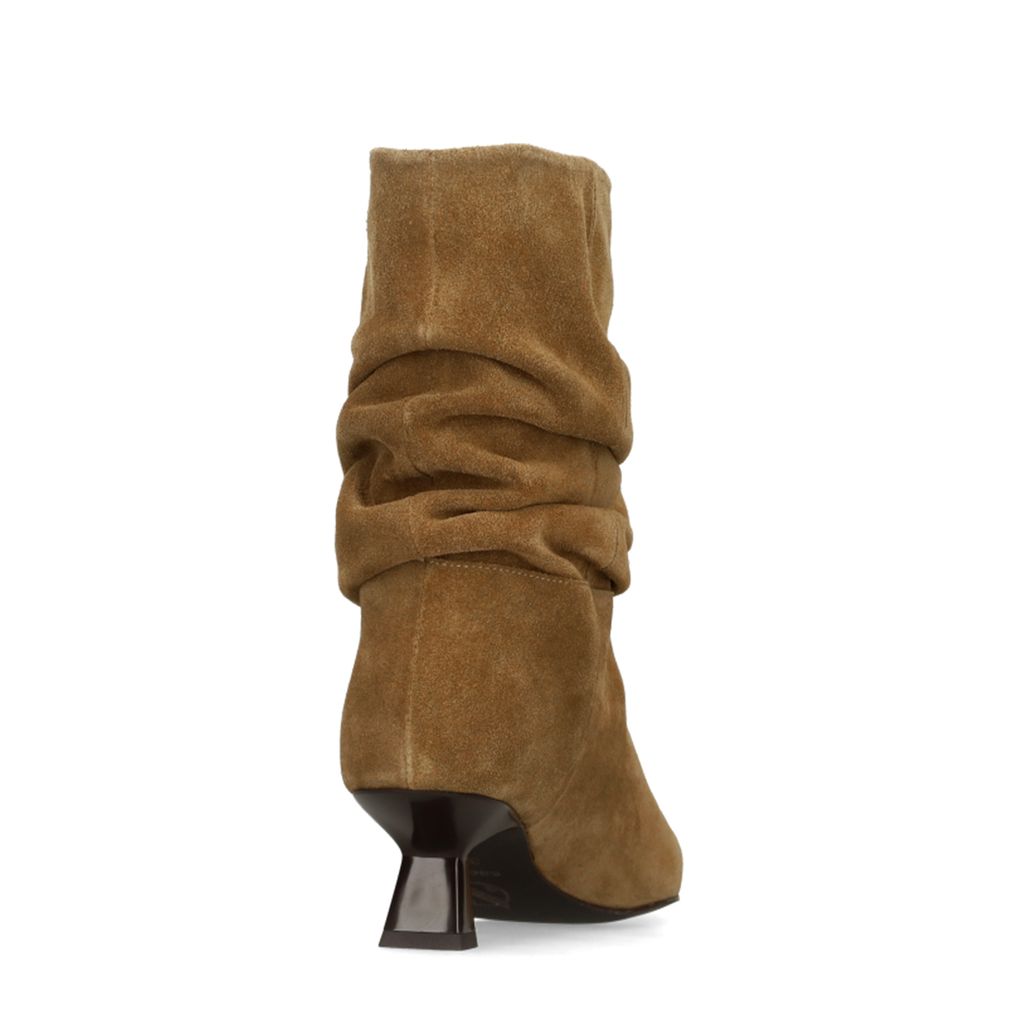 Beige suède slouchy enkellaarsjes met hak