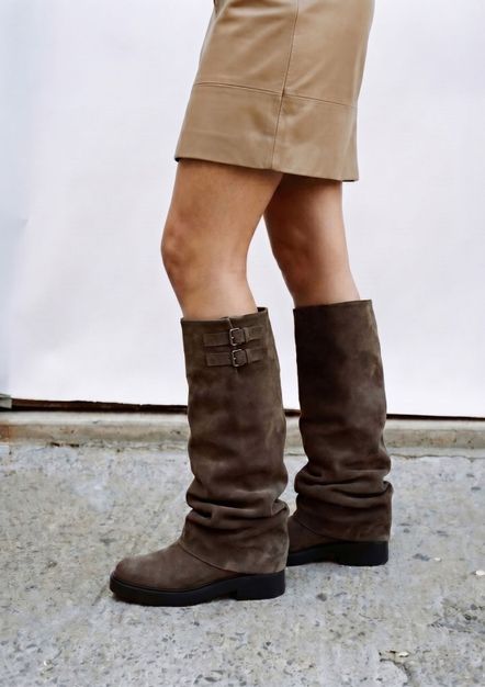 Graue Biker Boots mit Umschlag aus Veloursleder