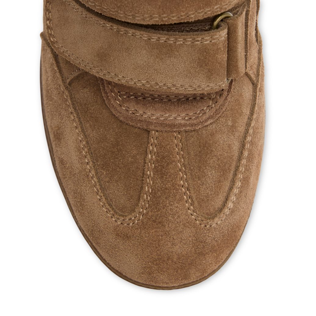 Beige suède sneakers met sleehak