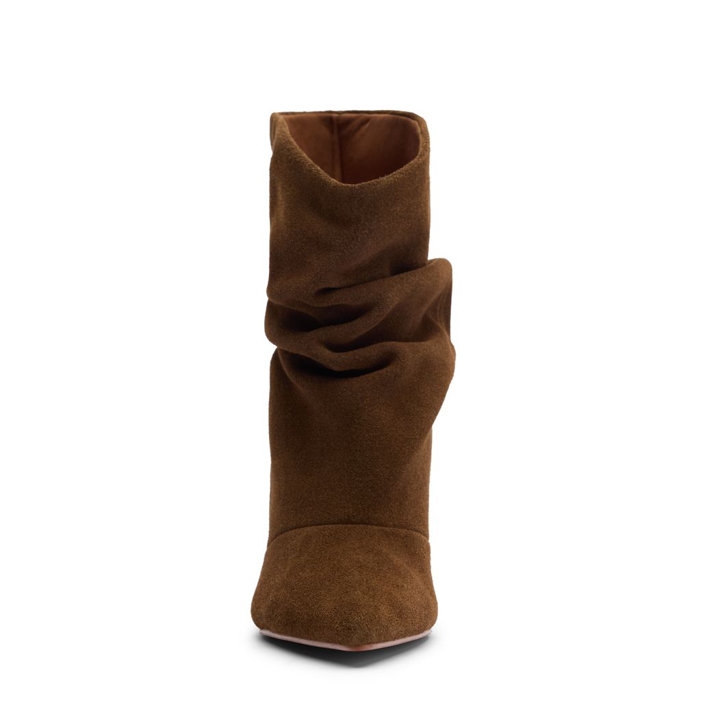 Cognacfarbene Slouchy Boots aus Veloursleder mit Absatz