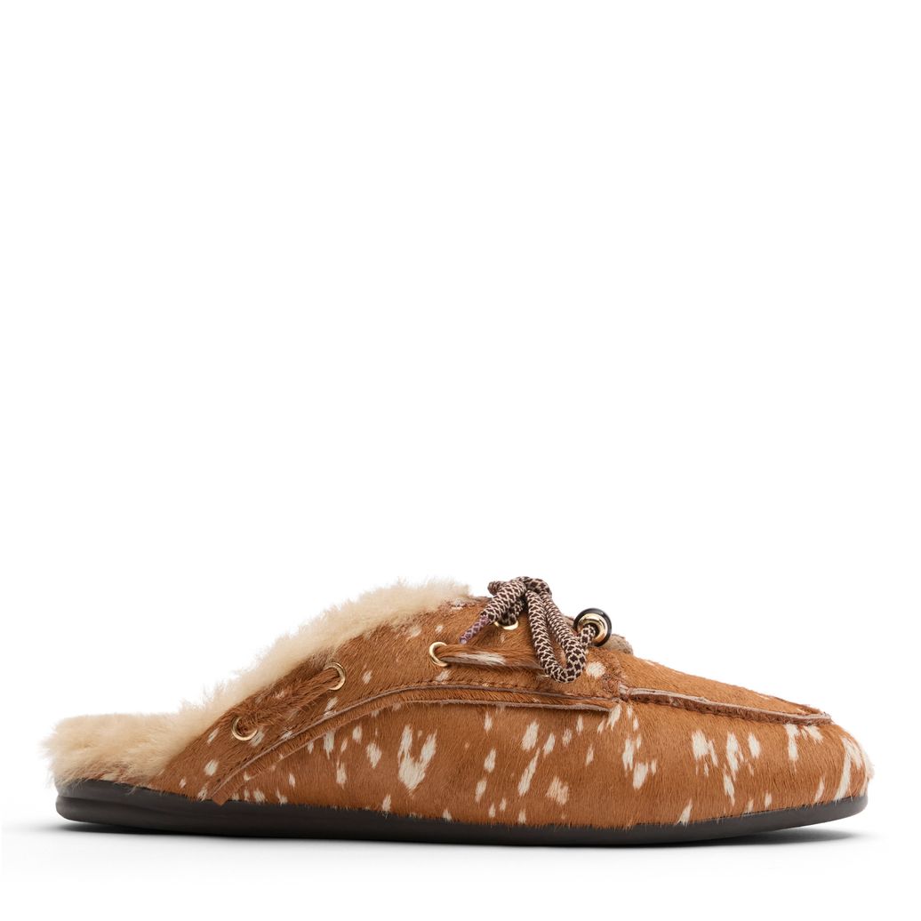 Cognacfarbene Mules mit Bambi-Print und Wollfutter