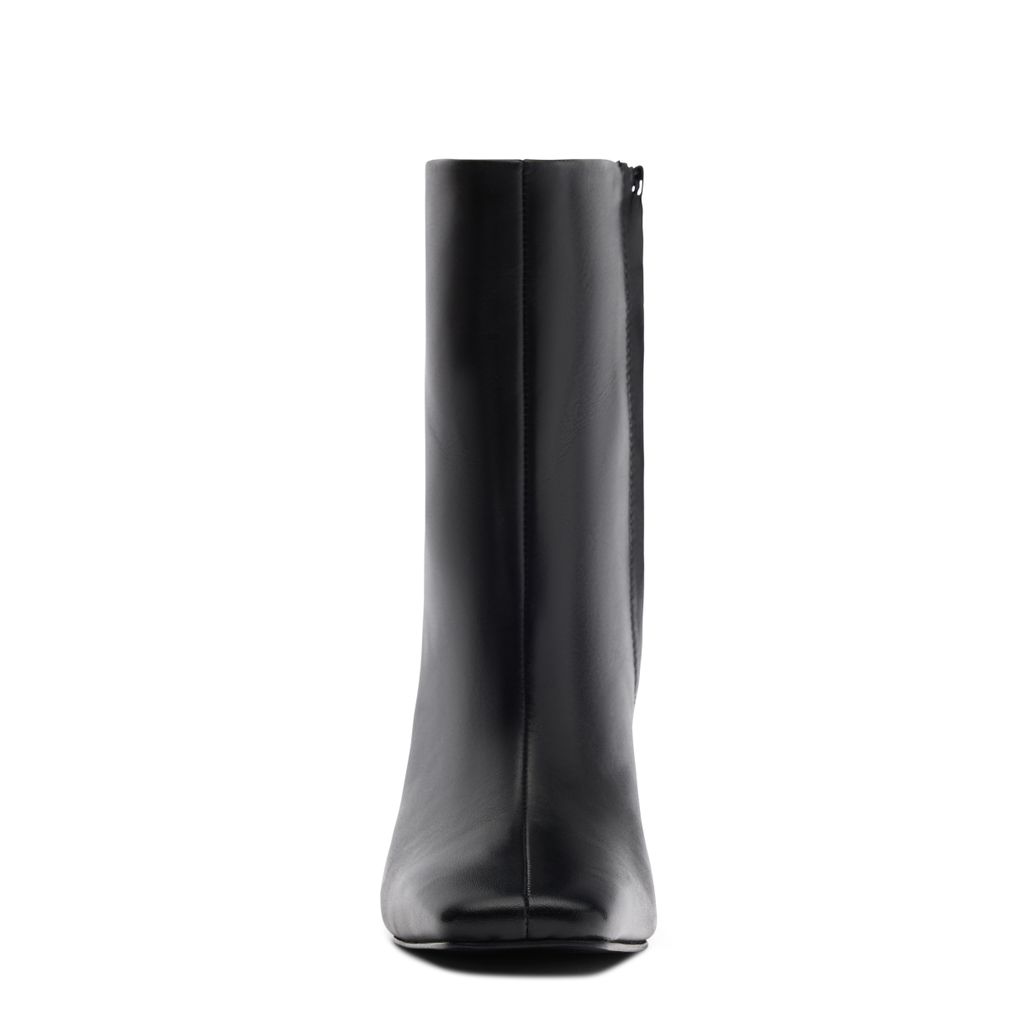 Schwarze Lederstiefeletten mit Absatz