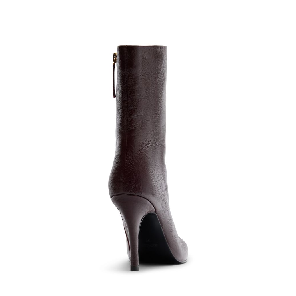 Bordeauxrote Lederstiefeletten mit Pfennigabsatz