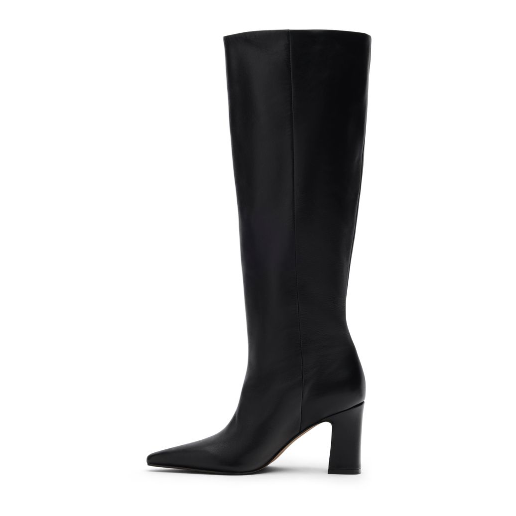 Schwarze Lederstiefel mit Absatz