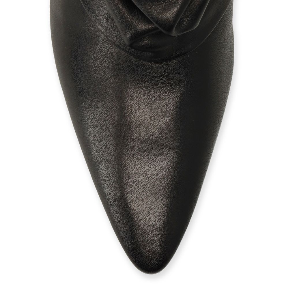 Schwarze Lederstiefeletten mit Absatz