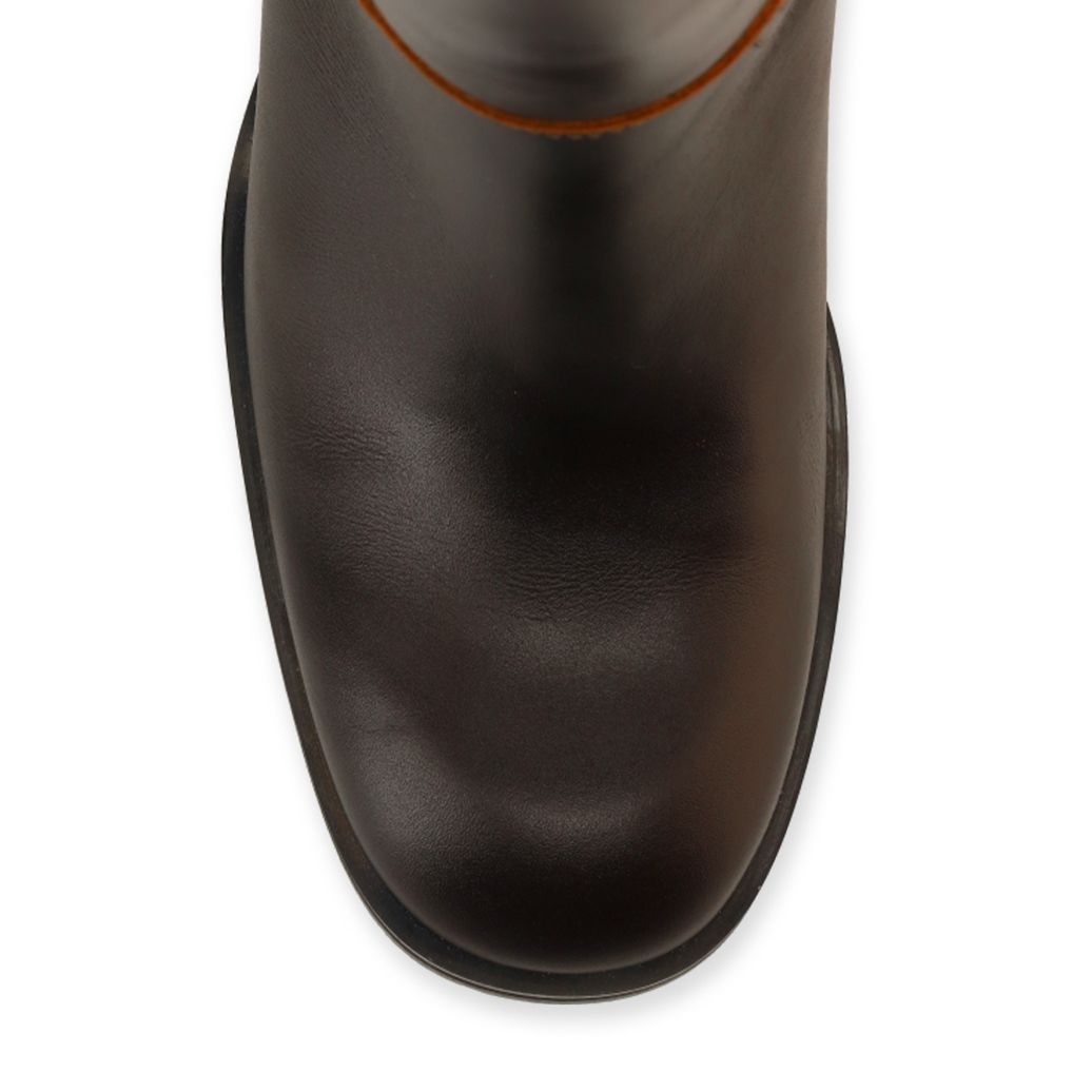 Bottes hautes en cuir noir à talon