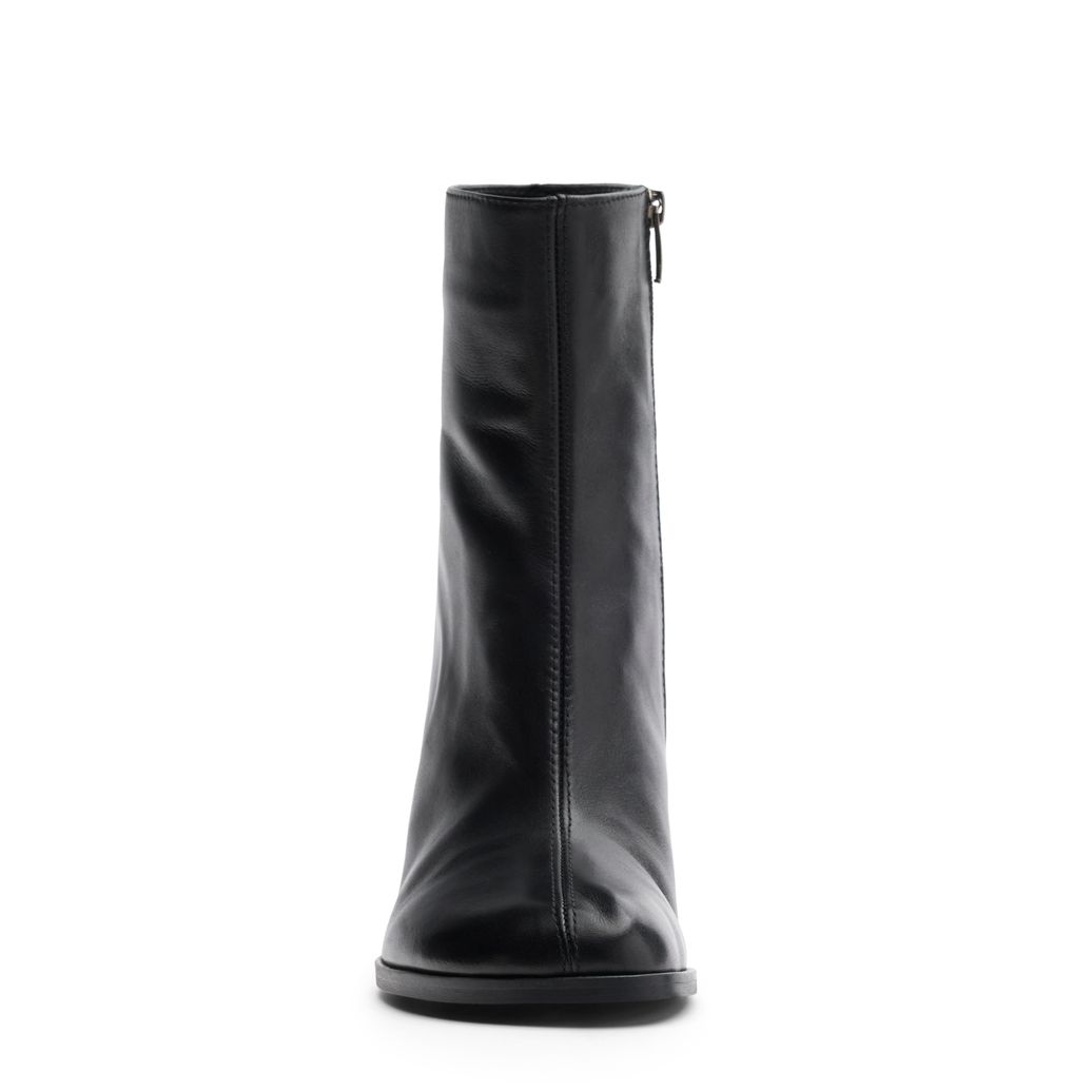 Bottines en cuir avec bout carré - noir