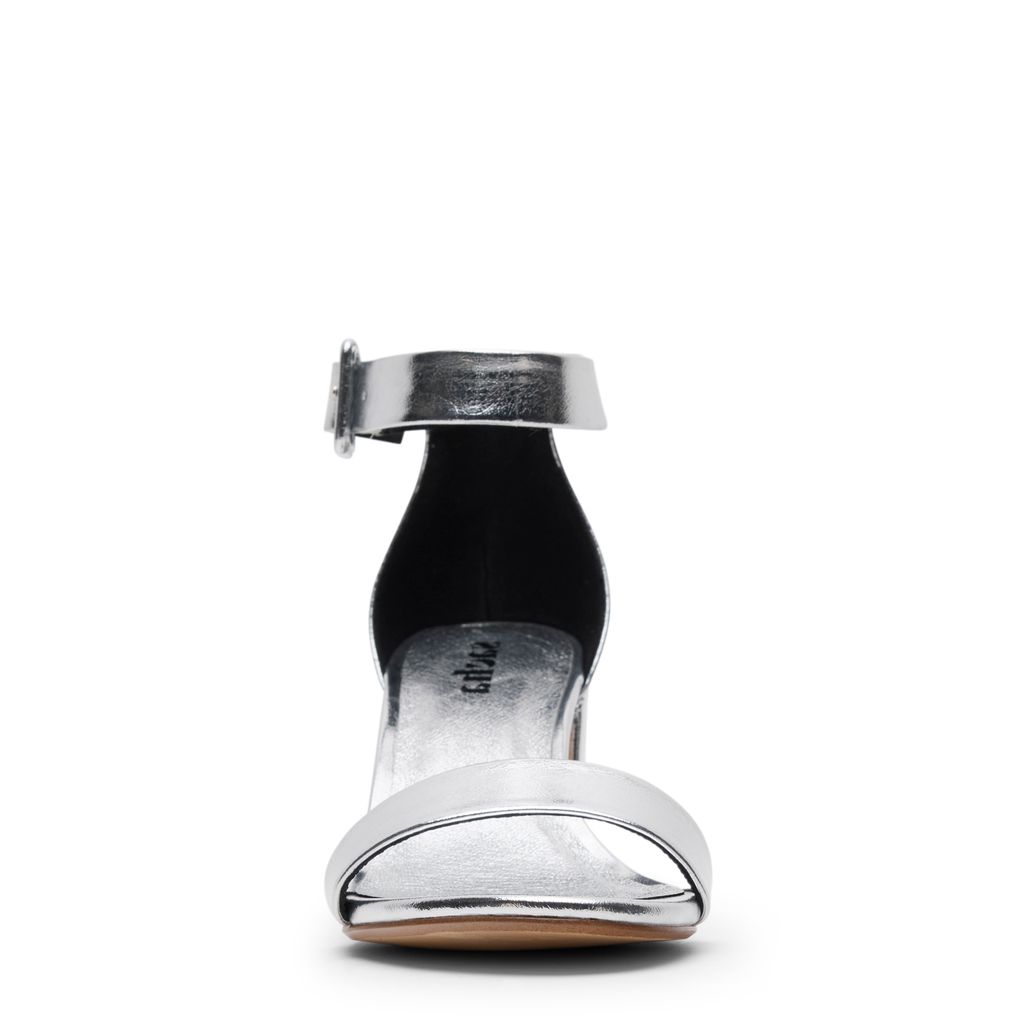 Zilveren pumps met blokhak
